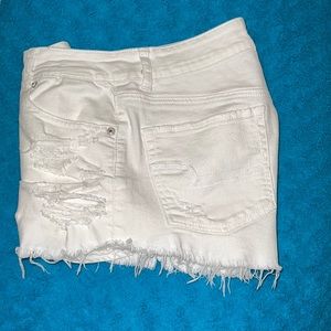 White denim short